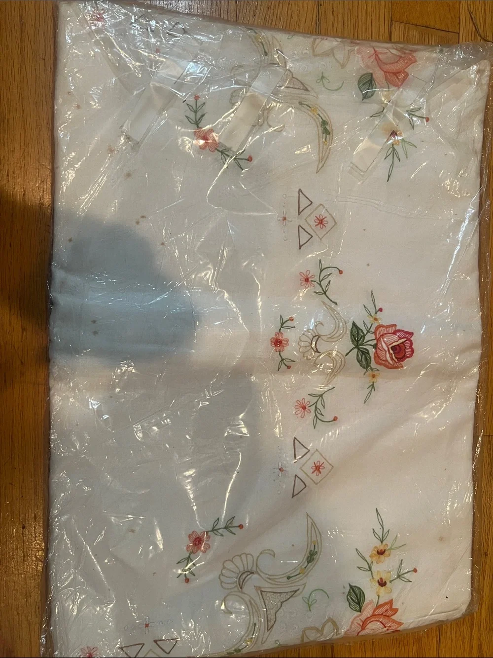 N/A white tablecloth